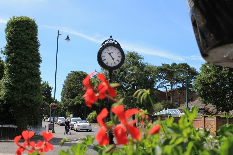 New Milton Remembers its Residents