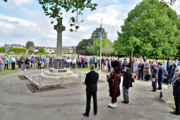 New Milton Remembers VE80